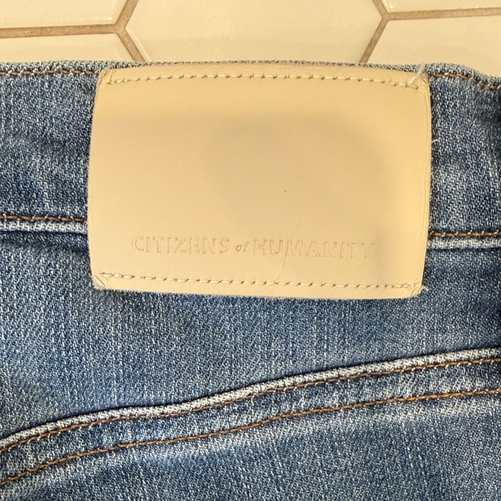 Citizens Of Humanity ISOLA Classic Blue Jeans - Picture 9 of 10